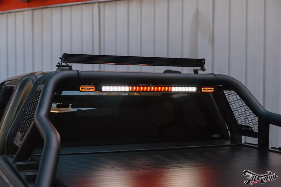 Установили пневмосигнал Тифон Т-37 и дополнительное освещение на Ford Raptor R
